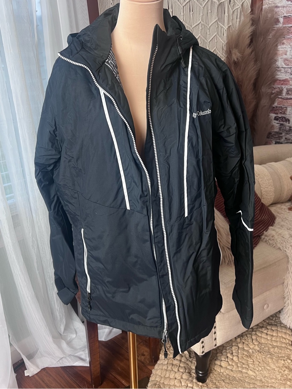 Women’s Columbia Snowy Summit Insulated Jacket - Like New